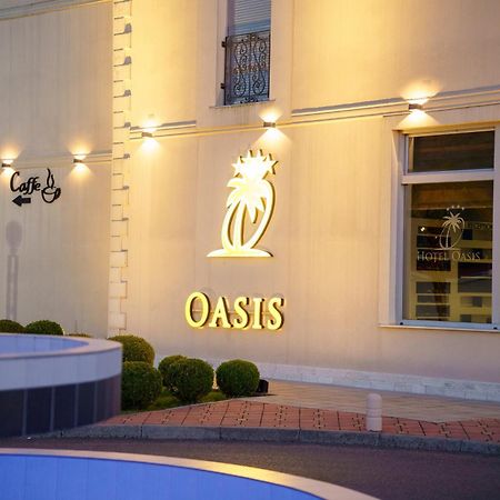Hotel Oasis بودغوريتْسا المظهر الخارجي الصورة