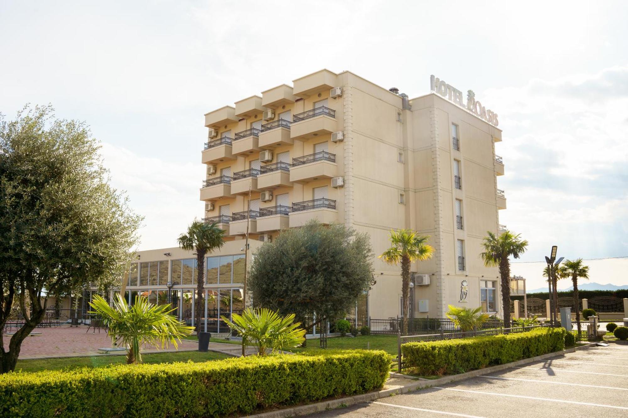 Hotel Oasis بودغوريتْسا المظهر الخارجي الصورة