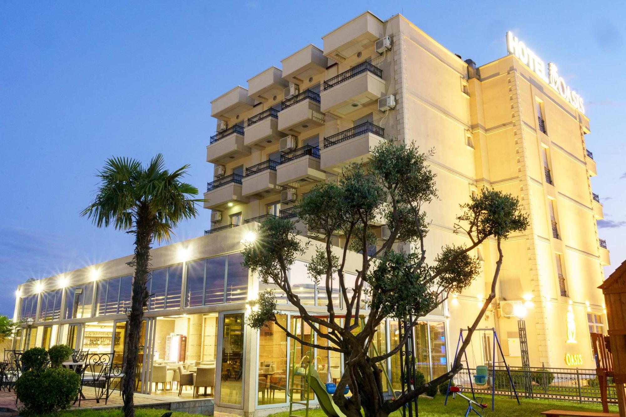 Hotel Oasis بودغوريتْسا المظهر الخارجي الصورة