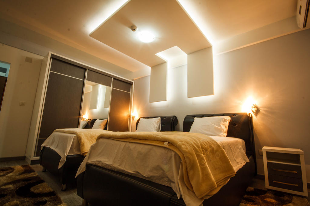 Hotel Oasis بودغوريتْسا الغرفة الصورة